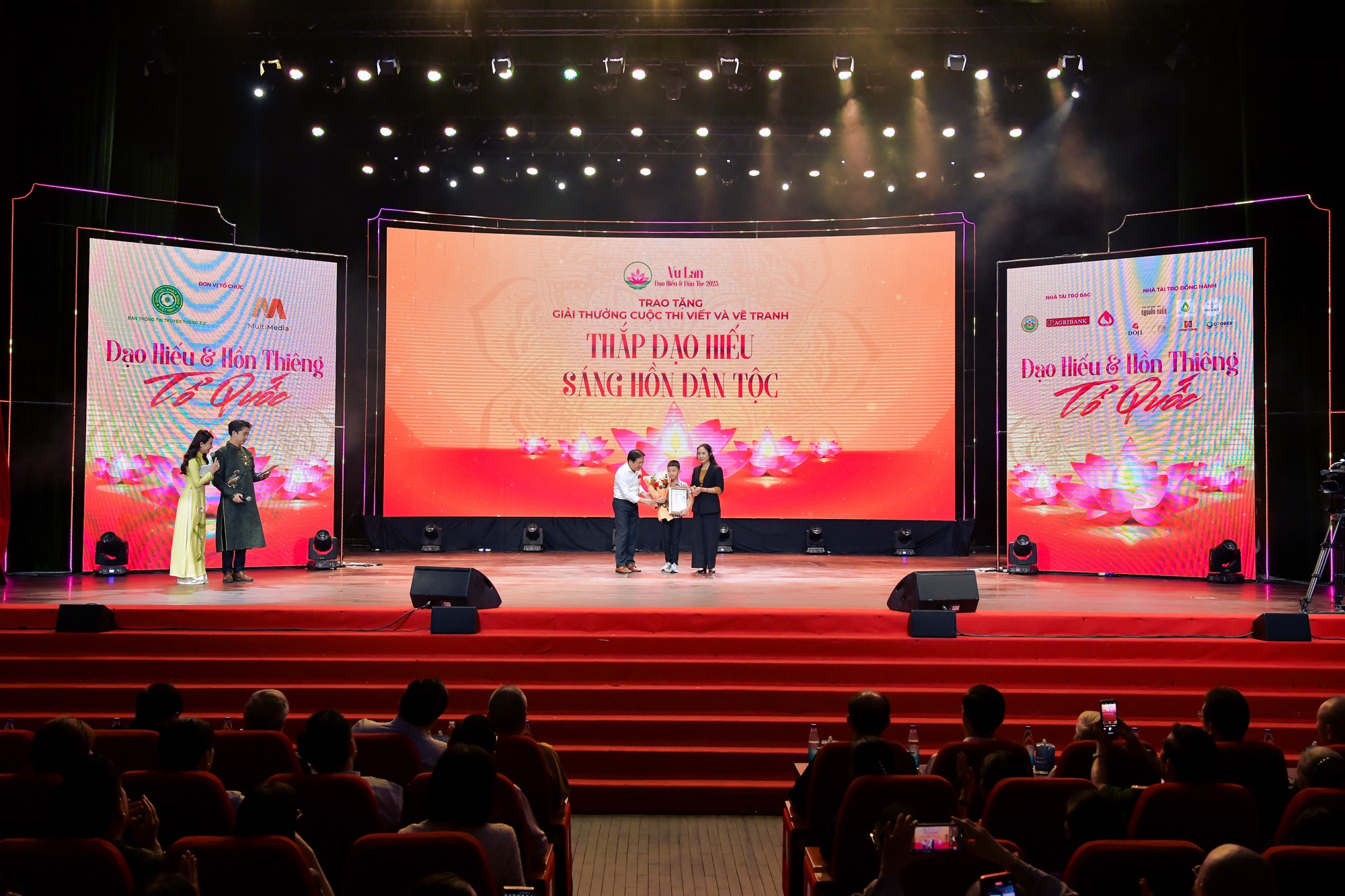 Vu Lan 2025: Mùa hiếu nghĩa chạm đến trái tim mọi thế hệ- Ảnh 2.