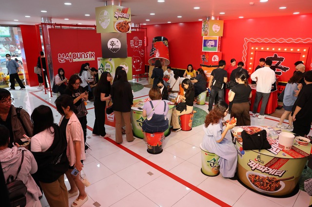 Pop-up Store Nongshim lần đầu xuất hiện tại Việt Nam, trở thành điểm đến thu hút giới trẻ- Ảnh 4.