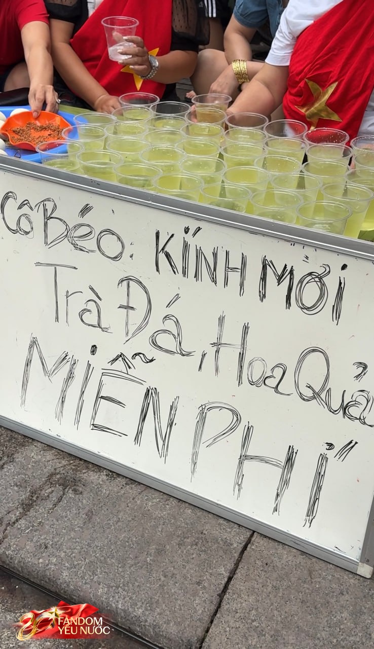 40kg ổi, 200 quả trứng kính mời: Đi xem sơ duyệt về, tôi "phải lòng" luôn khối tạp hóa và bà hàng xóm phố Quán Thánh- Ảnh 5.
