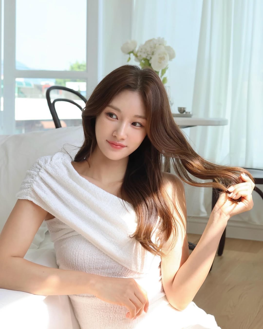 Đi làm nhiều năm và thử nhiều loại, đây là 5 chai nước hoa mini tôi thấy hợp dùng cho môi trường công sở- Ảnh 1.