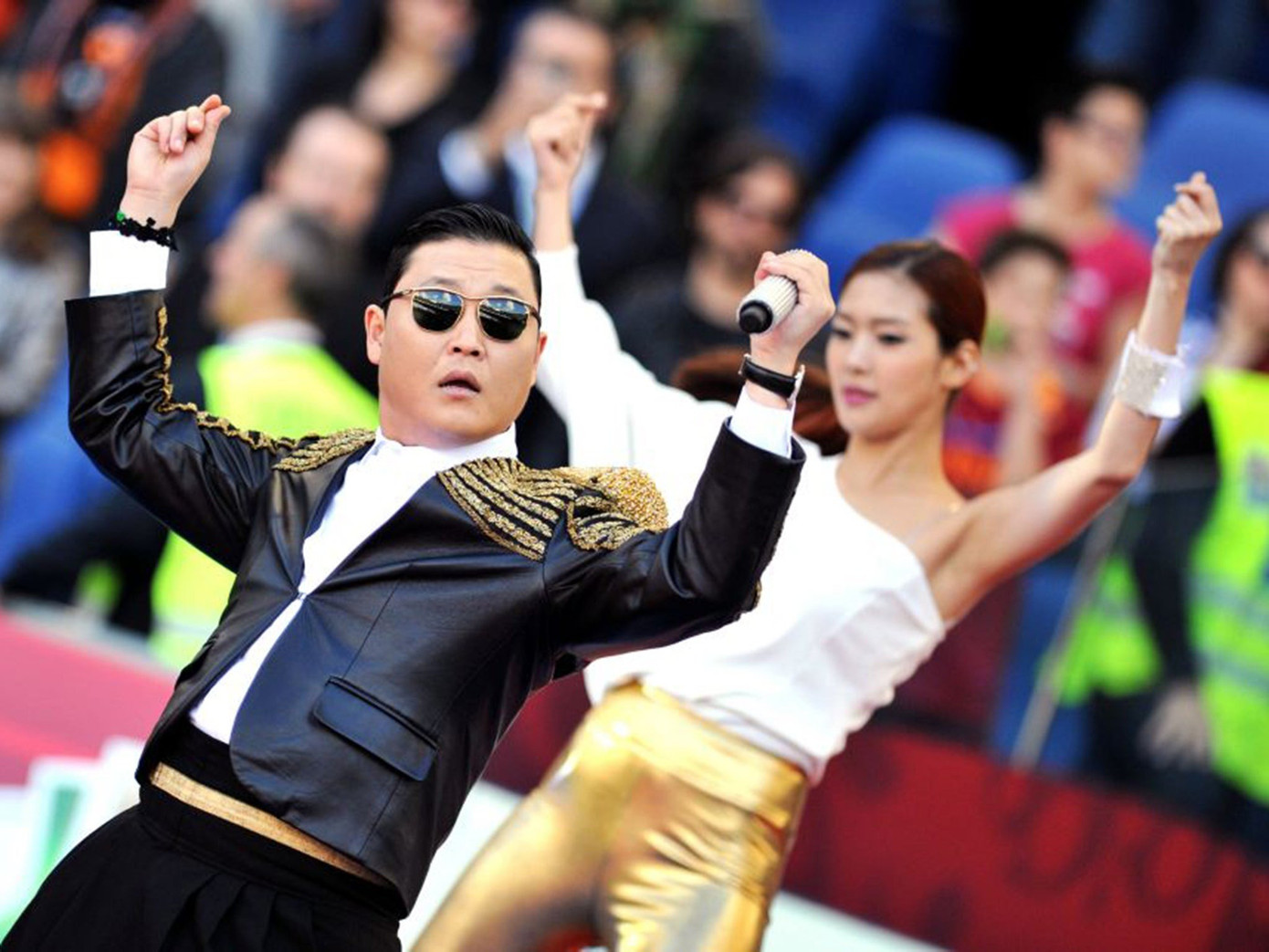 Lỗ hổng vụ Psy "Gangnam Style" bị bắt- Ảnh 1. Lỗ hổng vụ Psy "Gangnam Style" bị bắt- Ảnh 1.