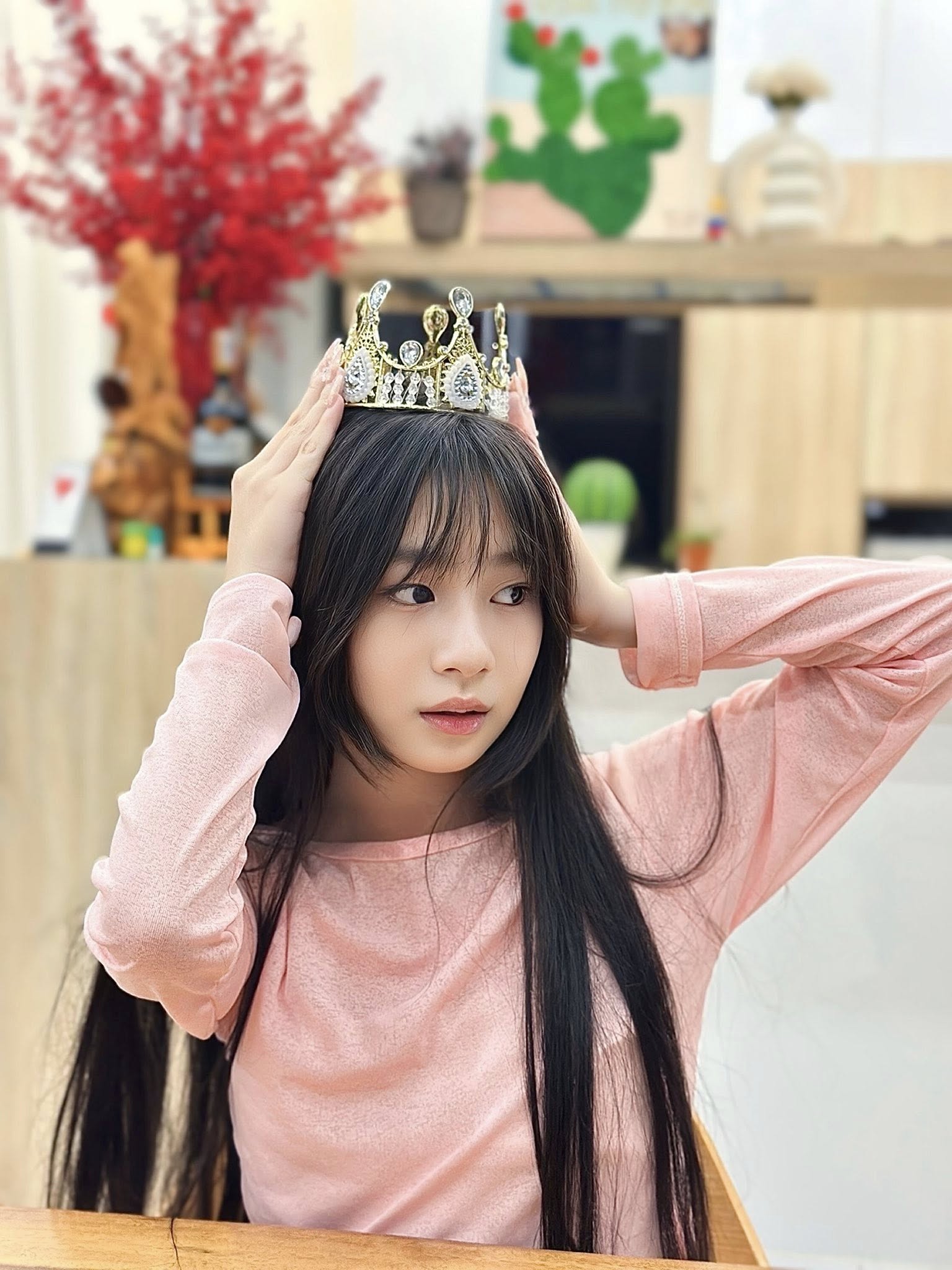 Tiểu thư 12 tuổi của 