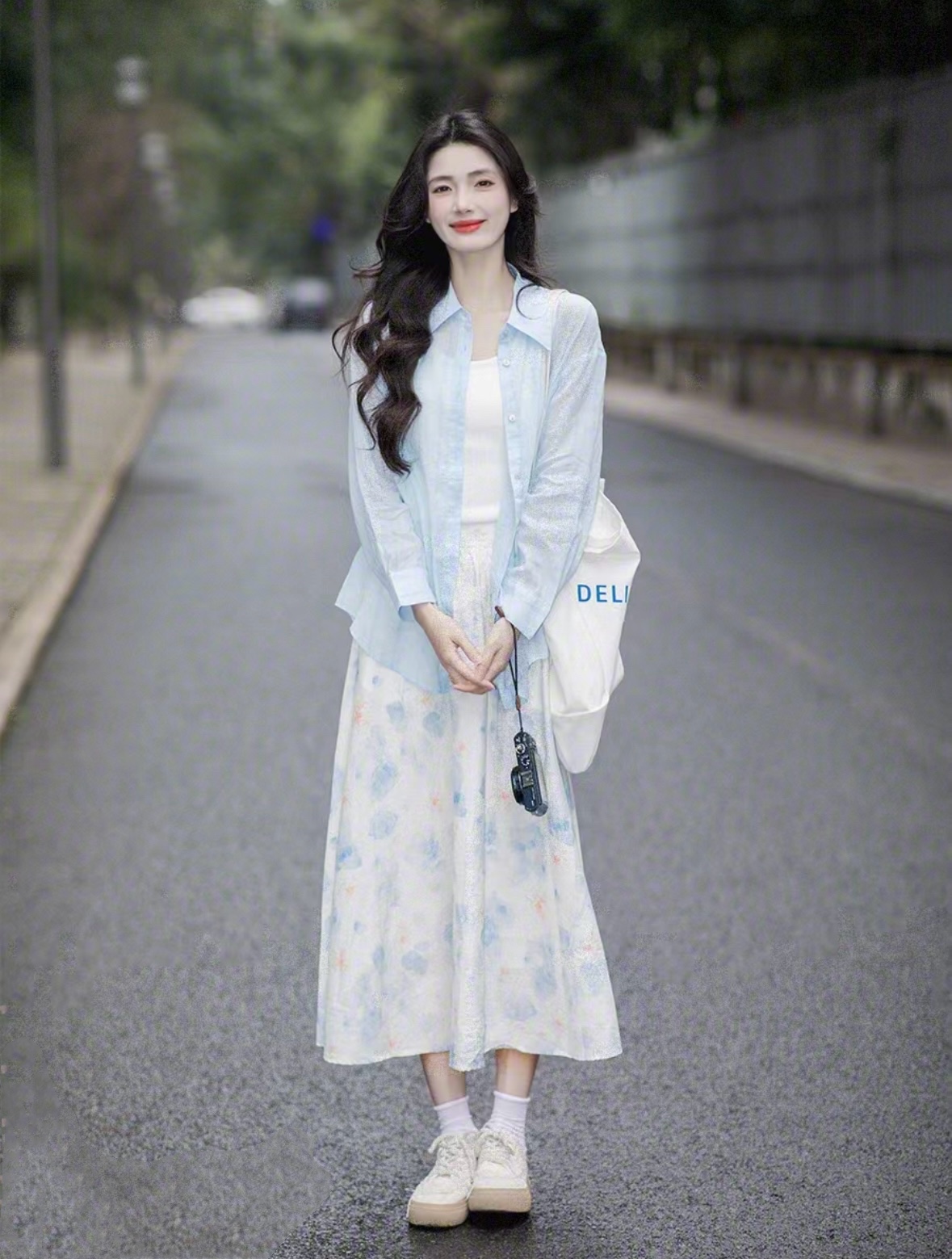 Tôi từng bị chê mặc váy hoa nhí trông sến, giờ thì ai cũng khen sang trọng- Ảnh 6.