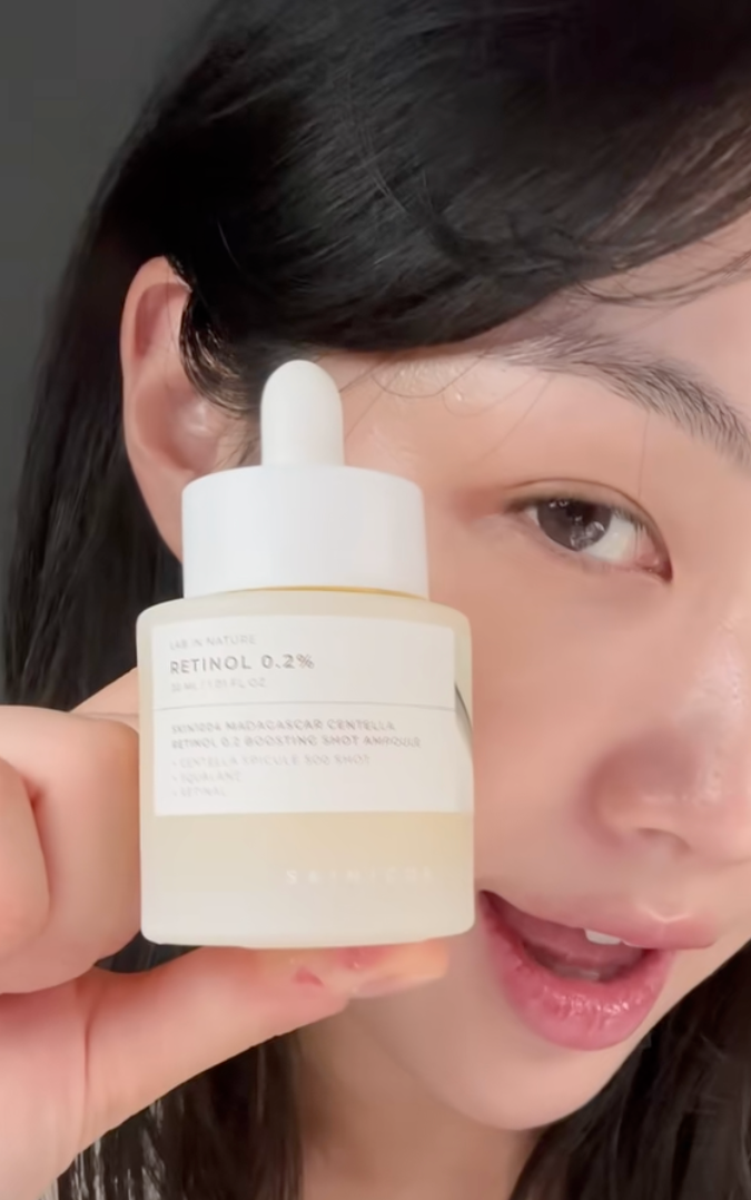 Lọ serum retinol 0.2% khiến beauty blogger Hàn bất ngờ về khả năng 