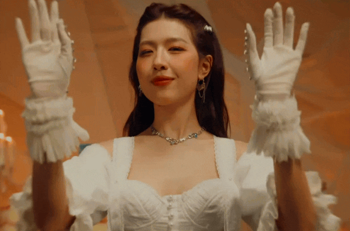 Lỗ hổng lớn của mỹ nhân “tốt nghiệp” Top 5 Em Xinh Say Hi: Visual đẹp đấy nhưng không cứu nổi nhạc dở lời ngang- Ảnh 1. Lỗ hổng lớn của mỹ nhân “tốt nghiệp” Top 5 Em Xinh Say Hi: Visual đẹp đấy nhưng không cứu nổi nhạc dở lời ngang- Ảnh 1.