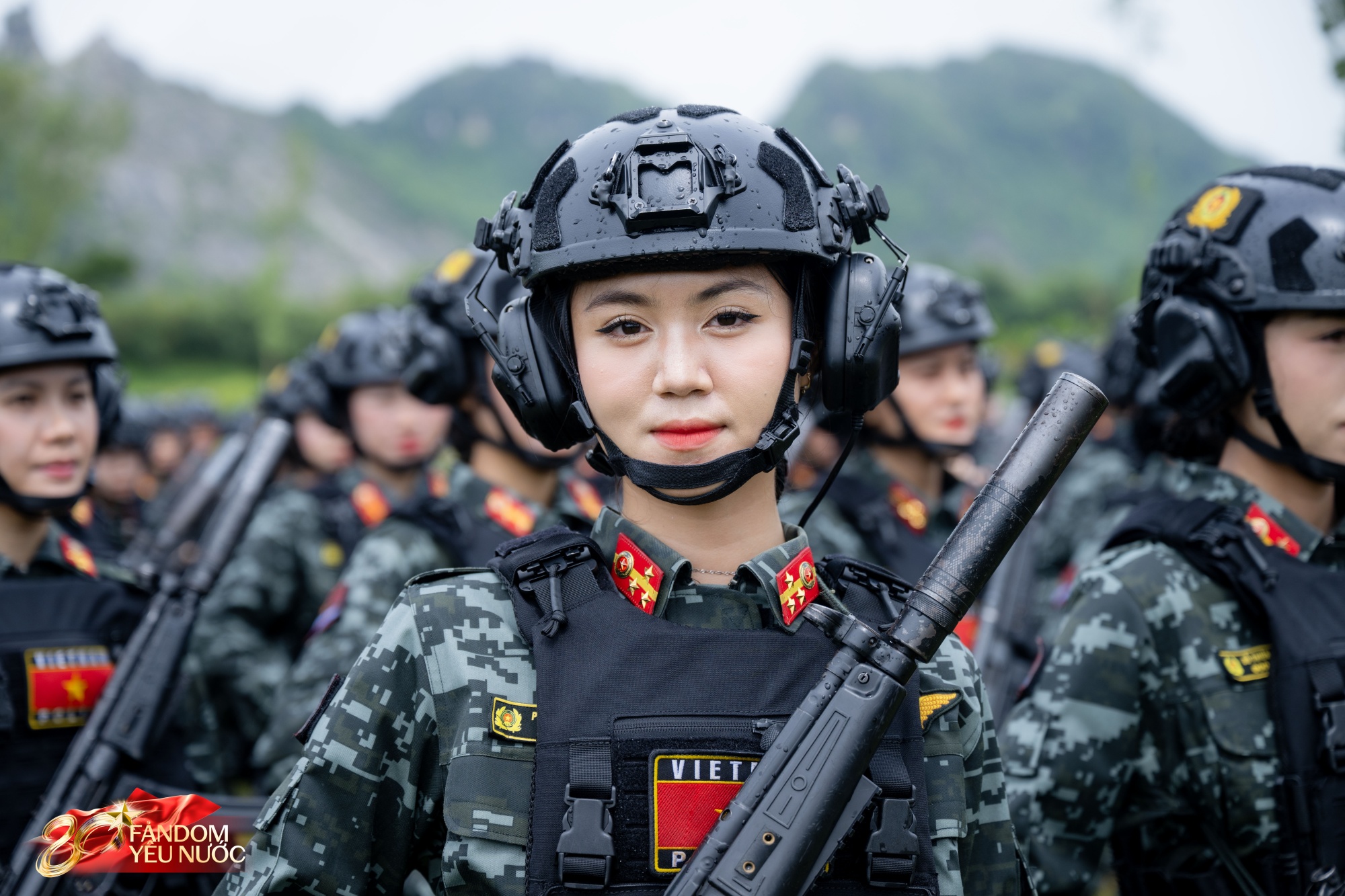 “Gà con đi điều lệnh” - mỹ nhân ĐH Cảnh sát nhân dân TP.HCM đang được tìm kiếm là ai?- Ảnh 1.