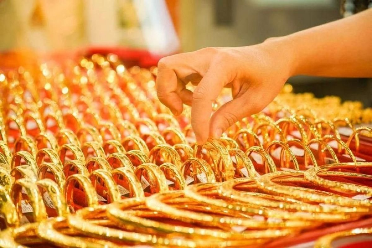 Chiều 29/8: Giá vàng miếng, vàng SJC tăng không ngừng nghỉ, chuyên gia dự báo còn tiếp tục tăng- Ảnh 1.