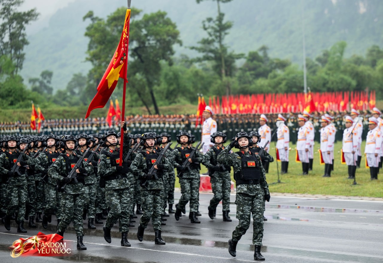 “Gà con đi điều lệnh” - mỹ nhân ĐH Cảnh sát nhân dân TP.HCM đang được tìm kiếm là ai?- Ảnh 2.