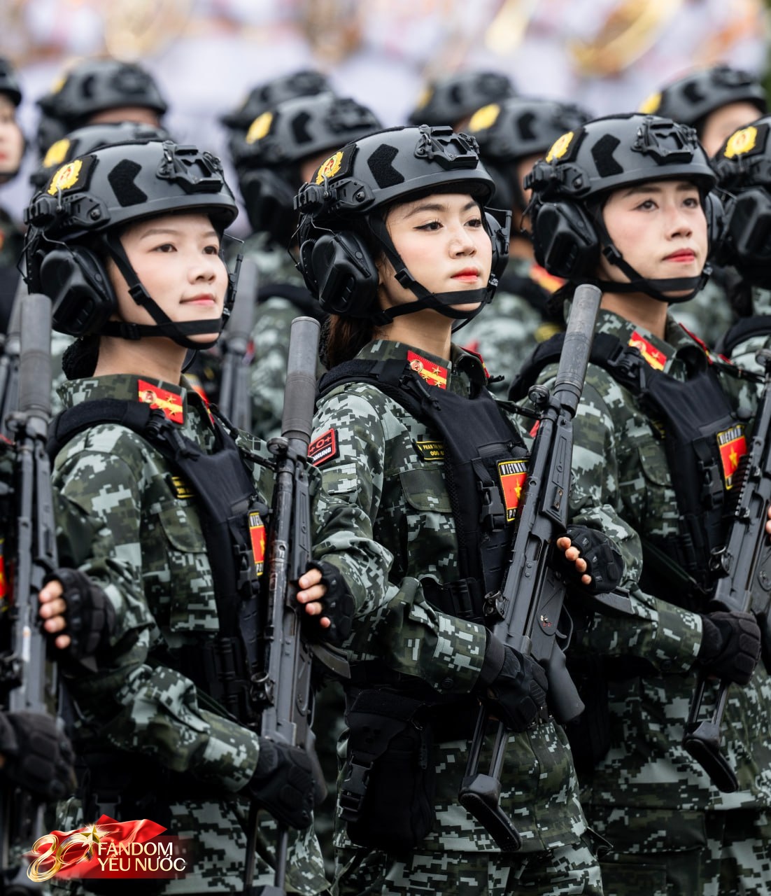 “Gà con đi điều lệnh” - mỹ nhân ĐH Cảnh sát nhân dân TP.HCM đang được tìm kiếm là ai?- Ảnh 4.