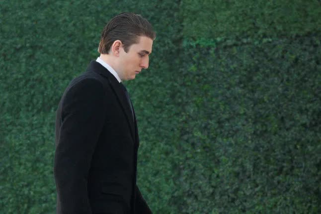 Cuộc sống lập nghiệp ở tuổi 19 của Đệ nhất công tử Mỹ Barron Trump- Ảnh 2.