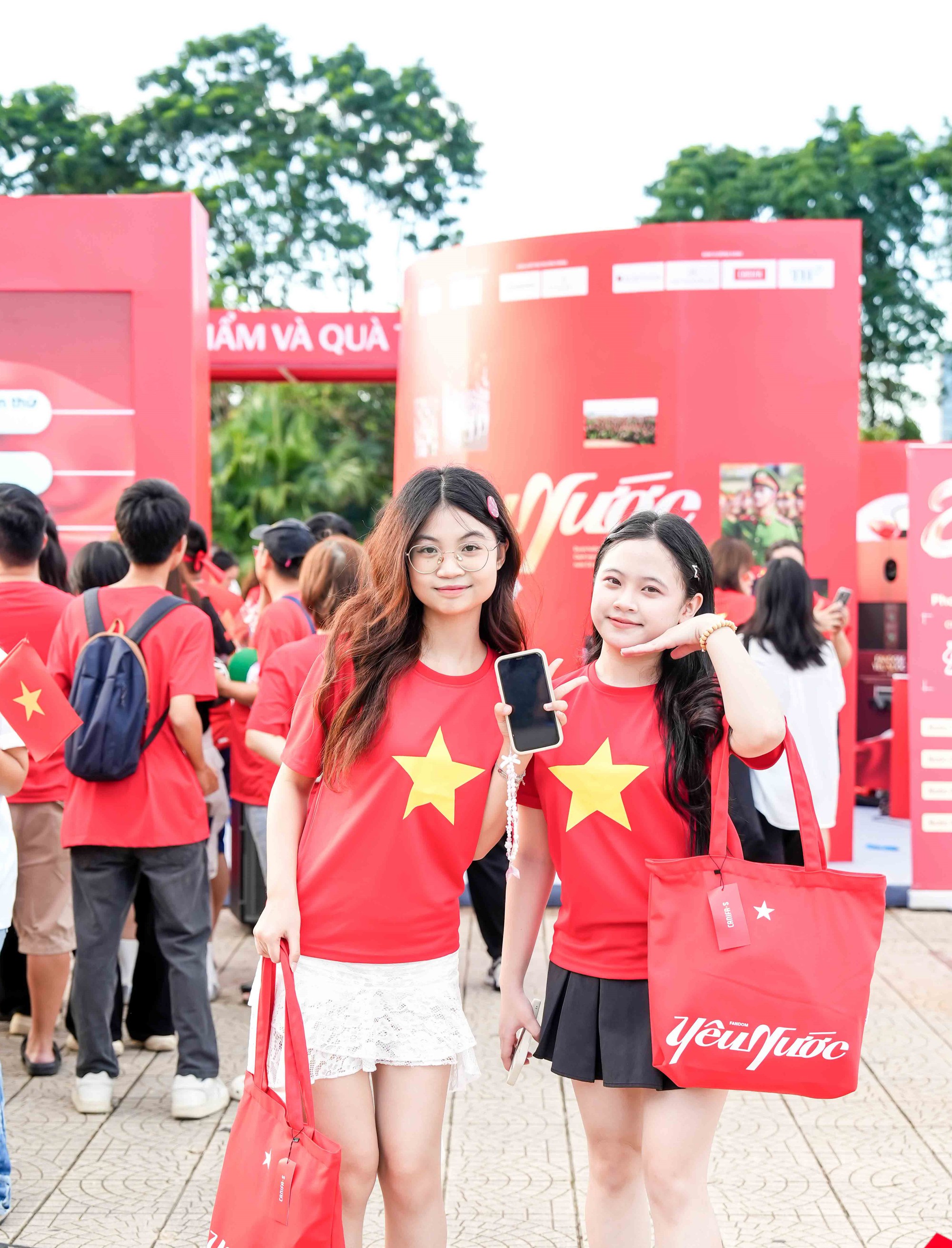 Trọn vẹn những điều hấp dẫn trong lần “tái xuất” của Booth Fandom Yêu Nước: Cơ hội nhận quà, đừng bỏ lỡ!- Ảnh 2.