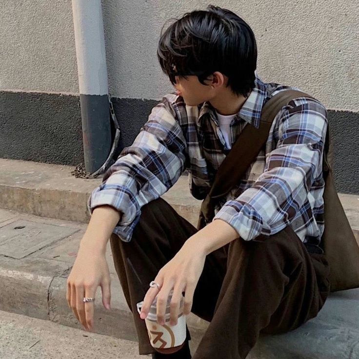 Kiếm hơn 1 tỷ/tháng vẫn thấy “chưa yên tâm”, mỗi tuần chỉ dám ăn hàng 2 bữa- Ảnh 1.