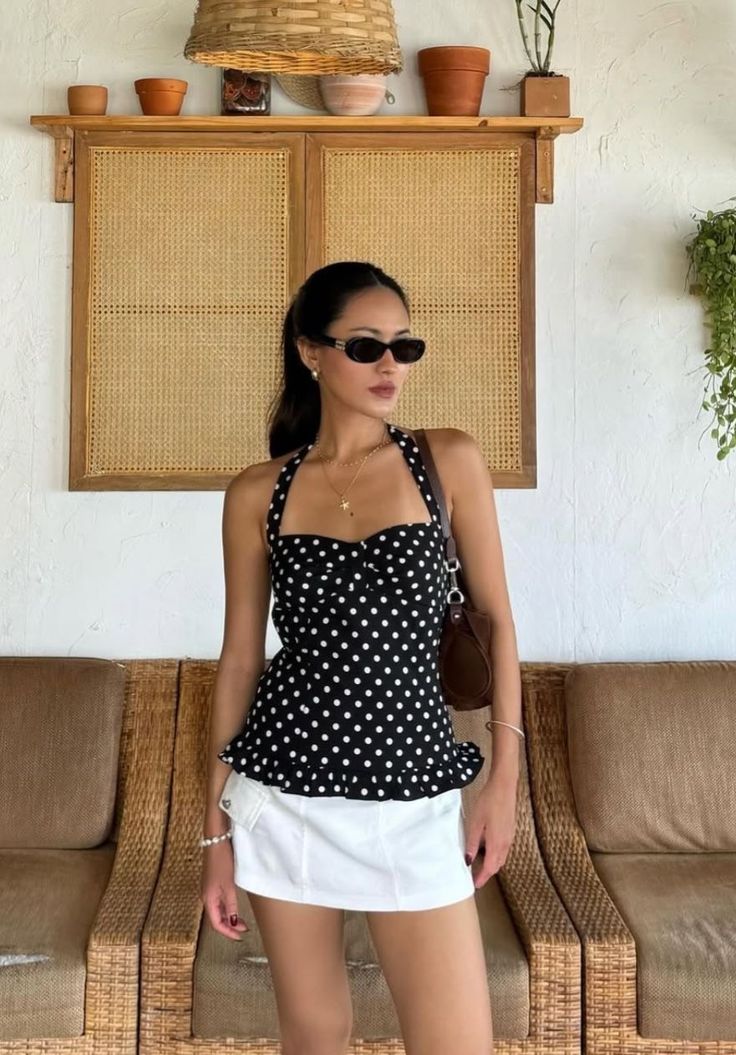Chị em từ châu Á đến trời Tây đang chìm đắm với đồ chấm bi, tưởng 