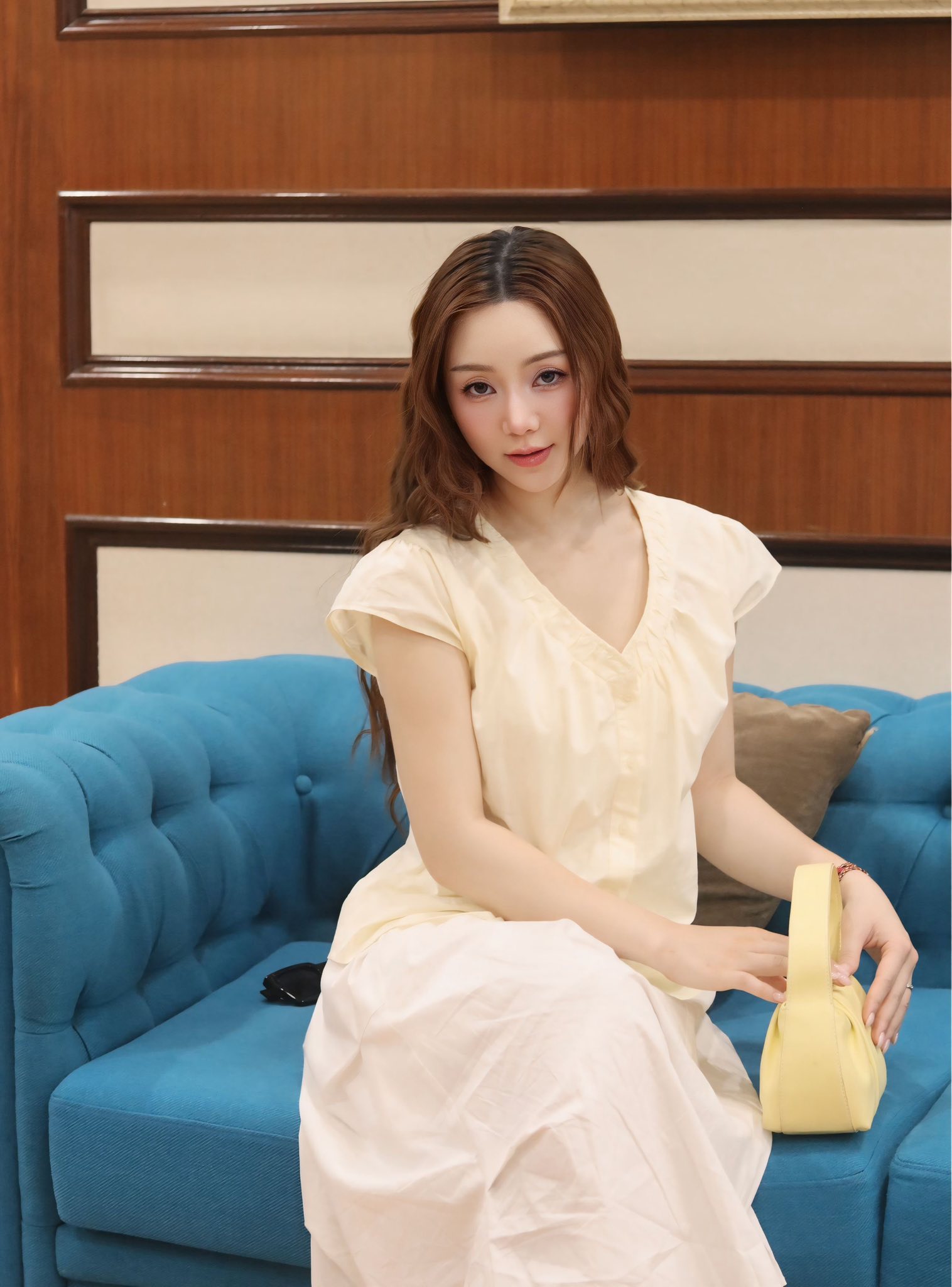 Quỳnh Kool đã làm gì mà netizen đòi cắt vai trong phim Việt giờ vàng?- Ảnh 8. Quỳnh Kool đã làm gì mà netizen đòi cắt vai trong phim Việt giờ vàng?- Ảnh 8.