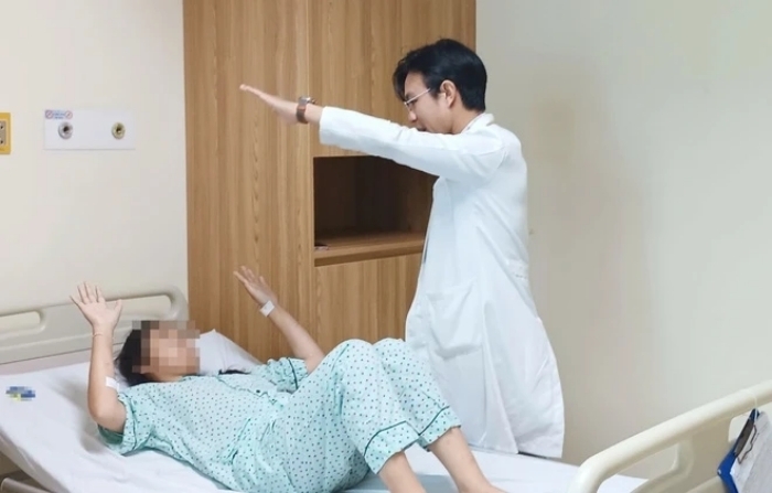 Nhìn mờ và đau đầu triền miên, cô gái không ngờ 'thủ phạm' trong não- Ảnh 2.