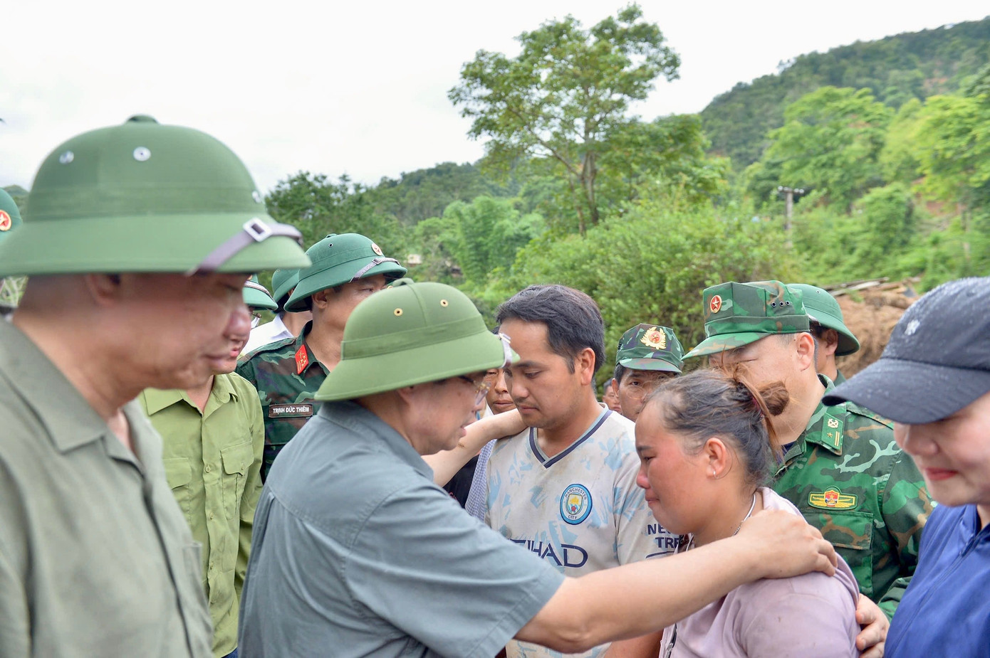Thủ tướng tới điểm nóng mưa lũ Điện Biên, trực tiếp chỉ đạo khắc phục hậu quả- Ảnh 3.