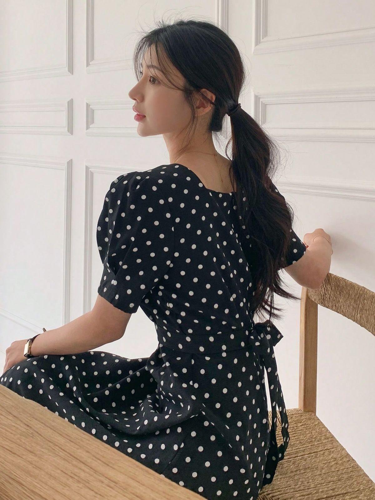 Chị em từ châu Á đến trời Tây đang chìm đắm với đồ chấm bi, tưởng 