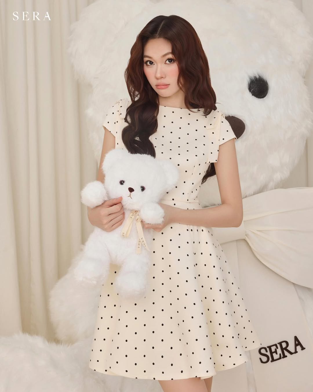 Có ít nhất 4 local brand Việt bán váy áo xinh ngây ngất, bạn đừng cất công order đồ làm gì cho cực- Ảnh 1.