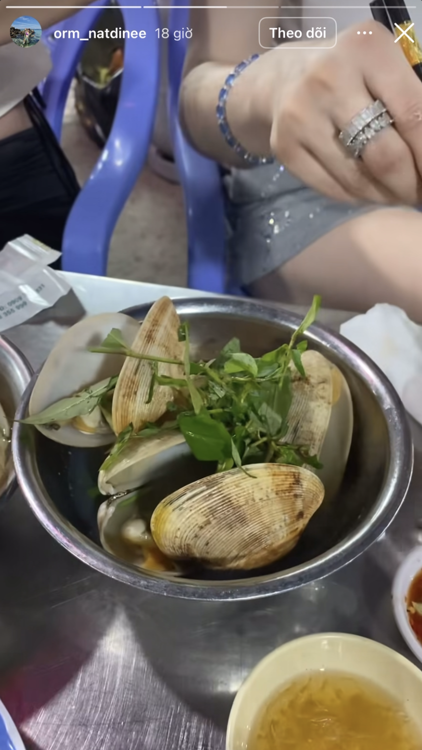 “Ma nữ” đẹp nhất Thái Lan có biểu cảm lạ khi lần đầu ăn món ốc của Việt Nam- Ảnh 8.