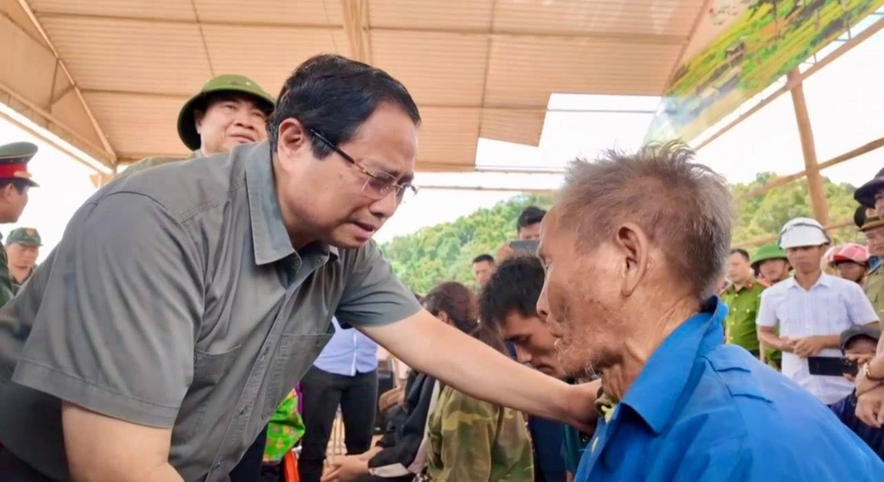 Thủ tướng tới điểm nóng mưa lũ Điện Biên, trực tiếp chỉ đạo khắc phục hậu quả- Ảnh 1.
