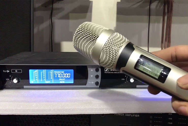 Dùng micro không dây này hát karaoke sẽ bị phạt tiền, tịch thu thiết bị- Ảnh 2.