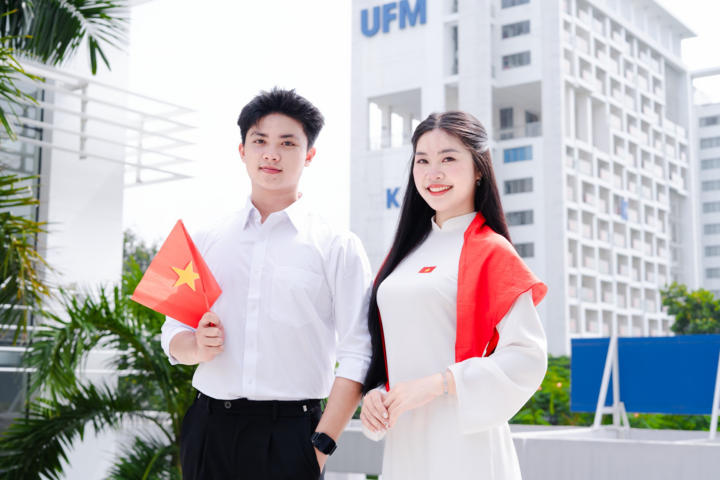 Loạt trường đại học tặng mỗi sinh viên 100.000 đồng dịp Quốc khánh 2/9- Ảnh 1.