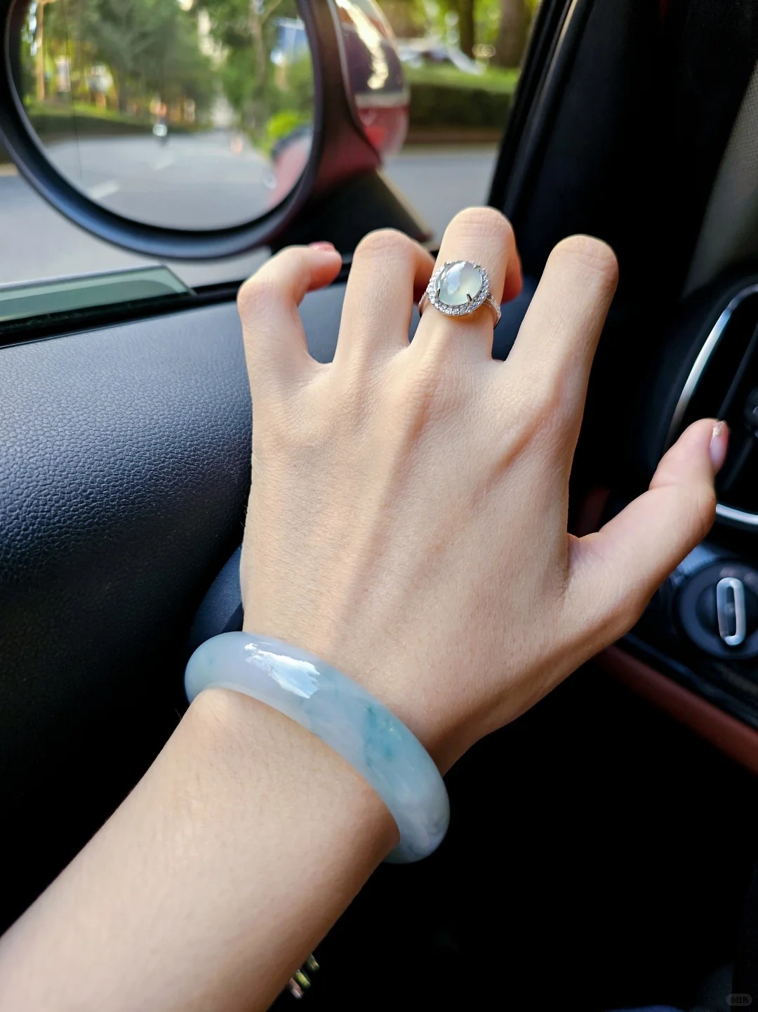 Ngọc phỉ thúy - Từ thú chơi xa xỉ đến “mật mã” quyền lực của phú bà Trung Quốc- Ảnh 3.