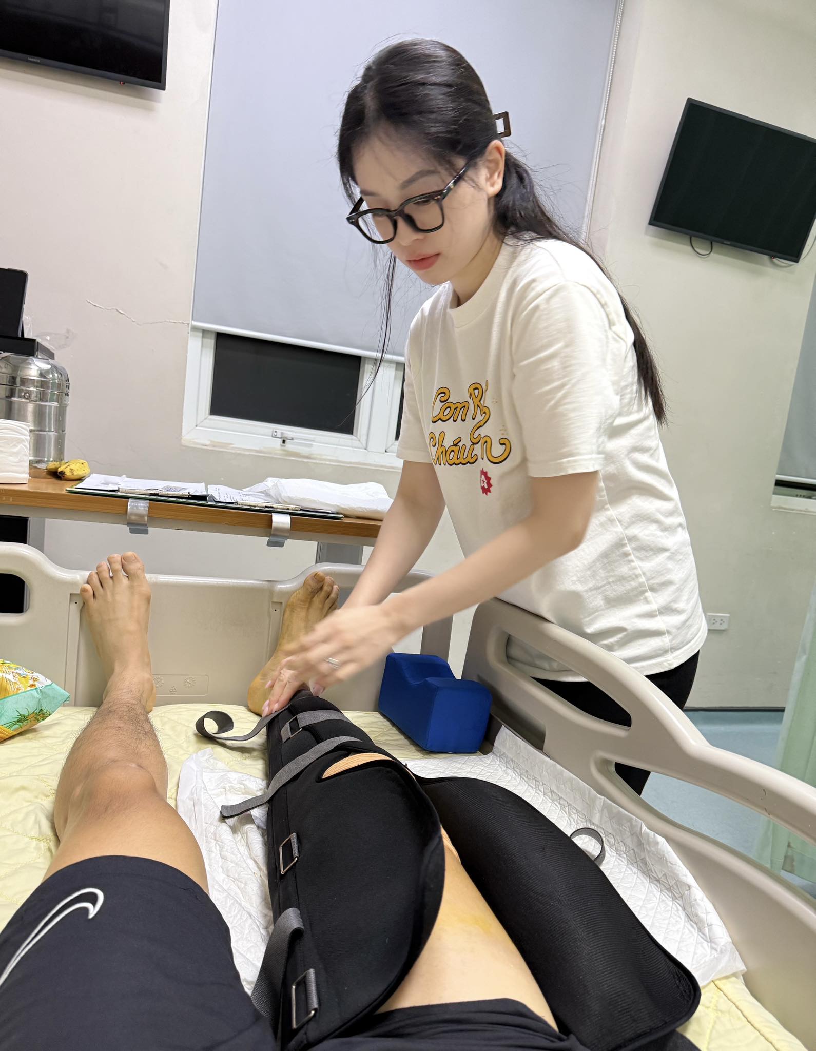 Á hậu Phương Nga vất vả khiến Bình An nhói lòng quyết định từ bỏ bóng đá: 