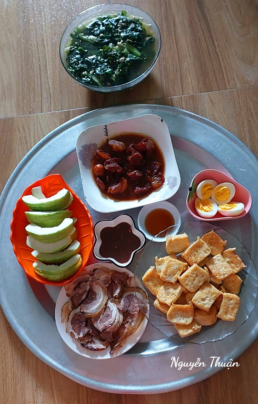 "Em gái nhà người ta" trổ tài nấu cơm cữ cho chị, hội bỉm sữa nhìn chỉ biết ước: "Đẻ thêm mấy đứa cũng được"- Ảnh 16.