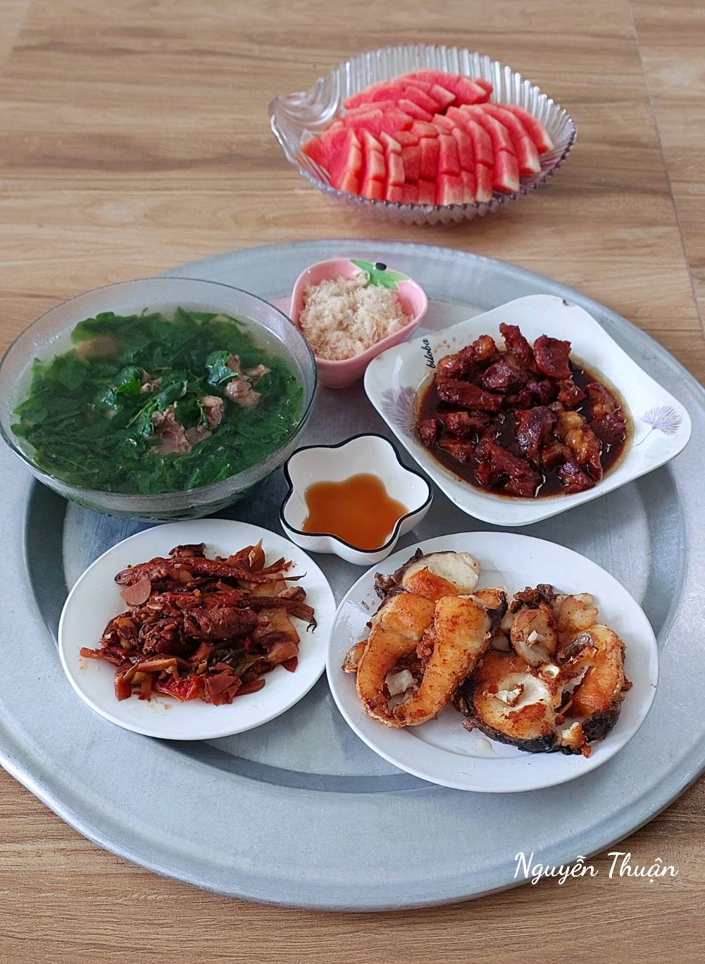 "Em gái nhà người ta" trổ tài nấu cơm cữ cho chị, hội bỉm sữa nhìn chỉ biết ước: "Đẻ thêm mấy đứa cũng được"- Ảnh 11.