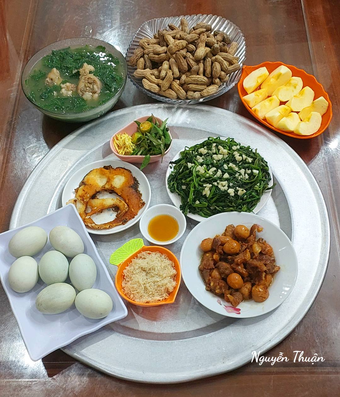 "Em gái nhà người ta" trổ tài nấu cơm cữ cho chị, hội bỉm sữa nhìn chỉ biết ước: "Đẻ thêm mấy đứa cũng được"- Ảnh 7.