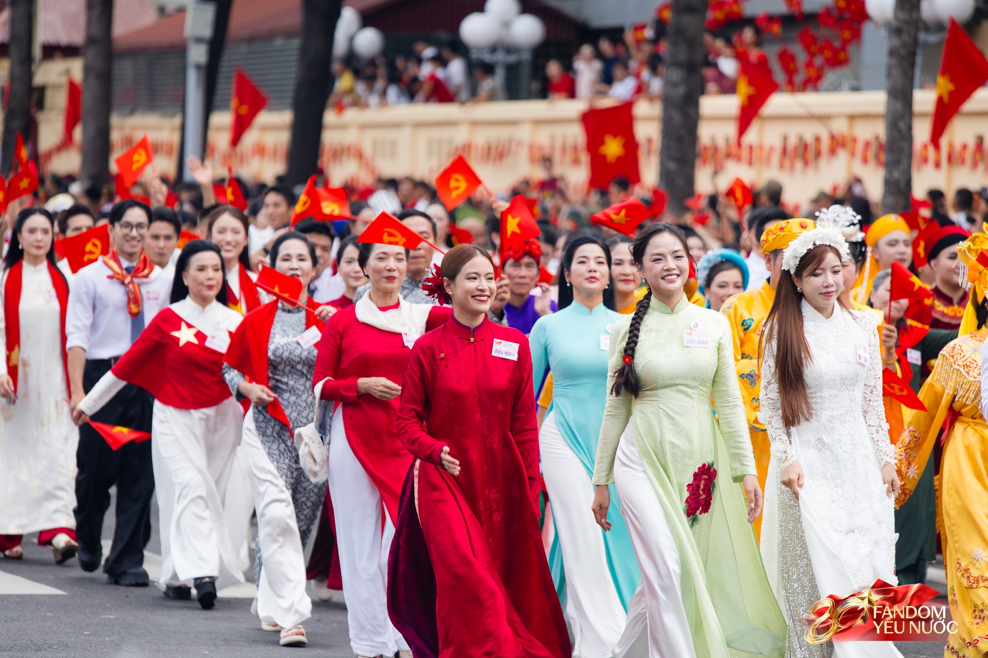 Chưa bao giờ nghệ sĩ Việt đẹp đến thế!- Ảnh 14. Chưa bao giờ nghệ sĩ Việt đẹp đến thế!- Ảnh 14.