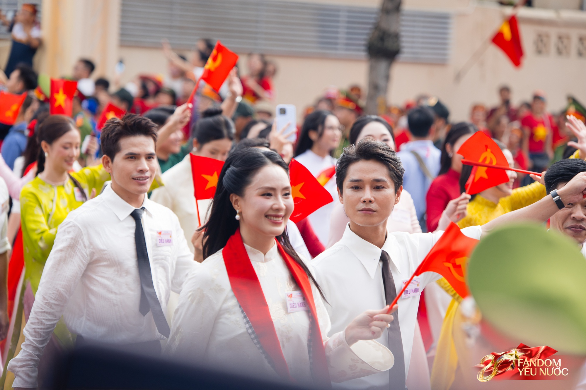 Chưa bao giờ nghệ sĩ Việt đẹp đến thế!- Ảnh 8. Chưa bao giờ nghệ sĩ Việt đẹp đến thế!- Ảnh 8.