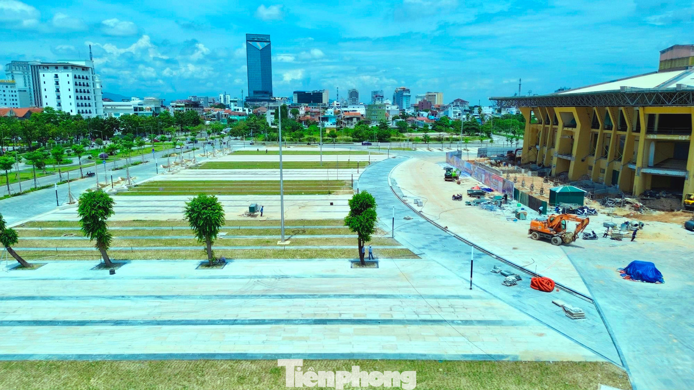 Xem trước h&igrave;nh ảnh quảng trường 200 tỷ ở Huế sắp kh&aacute;nh th&agrave;nh- Ảnh 3.