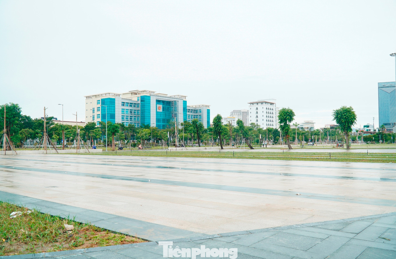 Xem trước h&igrave;nh ảnh quảng trường 200 tỷ ở Huế sắp kh&aacute;nh th&agrave;nh- Ảnh 4.