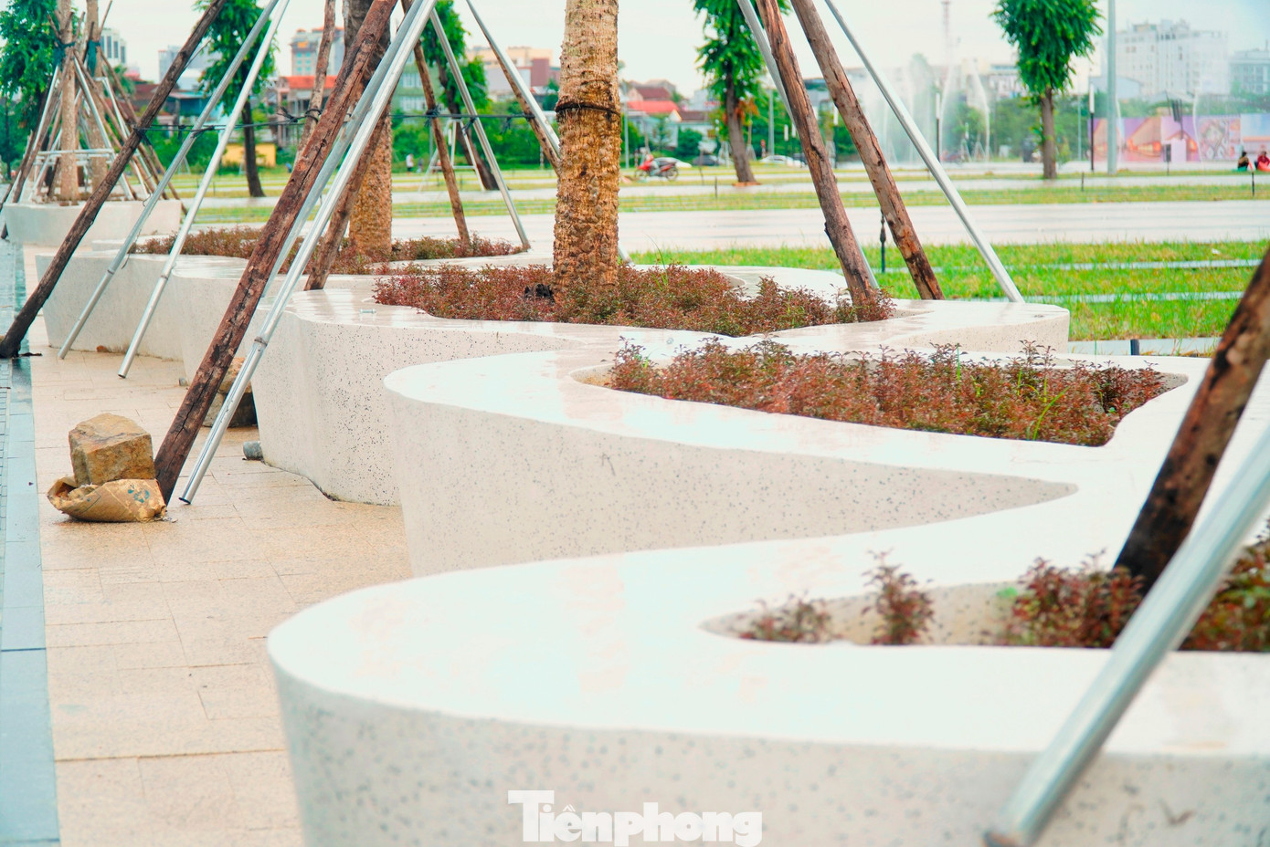 Xem trước h&igrave;nh ảnh quảng trường 200 tỷ ở Huế sắp kh&aacute;nh th&agrave;nh- Ảnh 15.