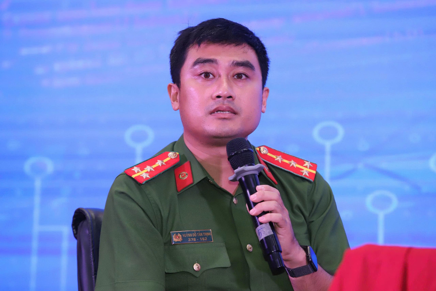 Đại úy công an, á hậu, á vương chia sẻ cách nhận diện chiêu trò lừa đảo online- Ảnh 1.