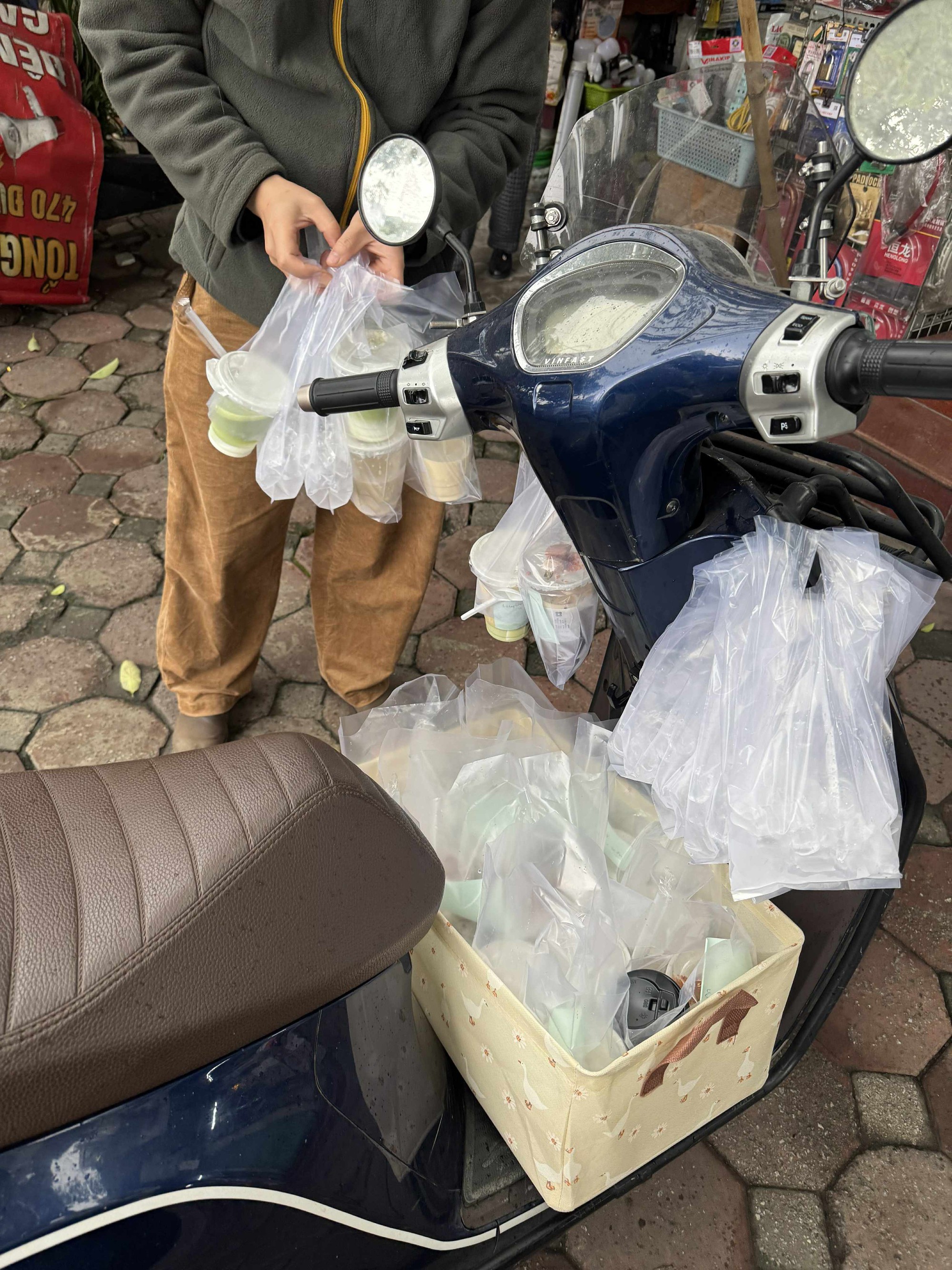 Chỉ từ vài trăm nghìn tiền vốn: Chị em công sở khởi nghiệp online, lời đều đặn nhờ chịu khó- Ảnh 7.