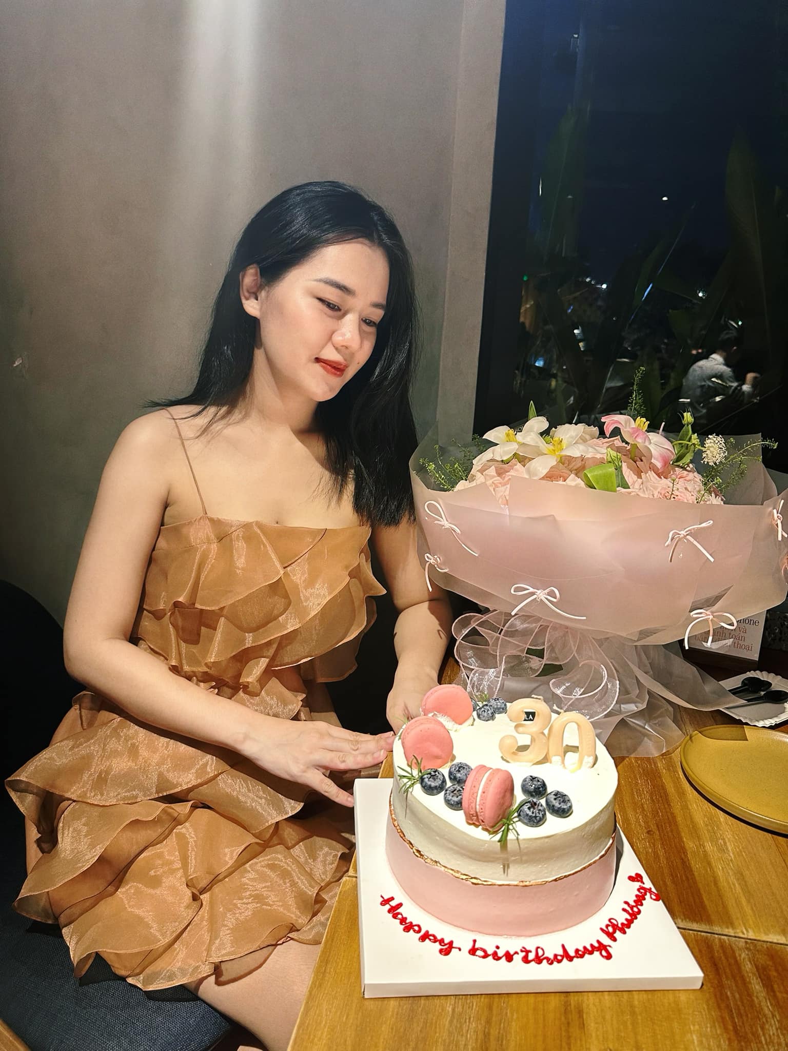 Nàng hoa khôi cưới đội trưởng ĐT Việt Nam, cuộc sống hiện tại ra sao?- Ảnh 3.