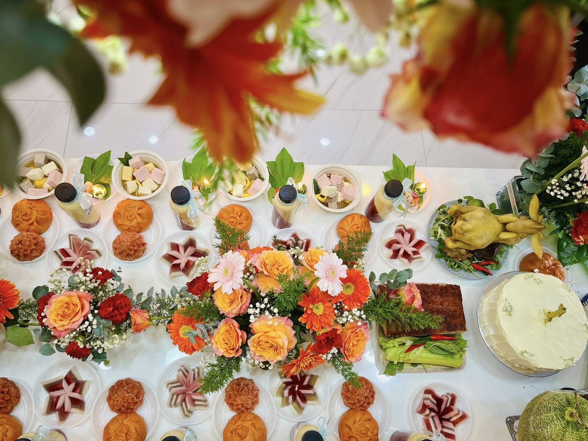 1 mom ở TP.HCM “gây bão” với tiệc thôi nôi tự làm siêu đẹp: Đảm hết phần thiên hạ rồi mẹ cháu ơi!- Ảnh 4.