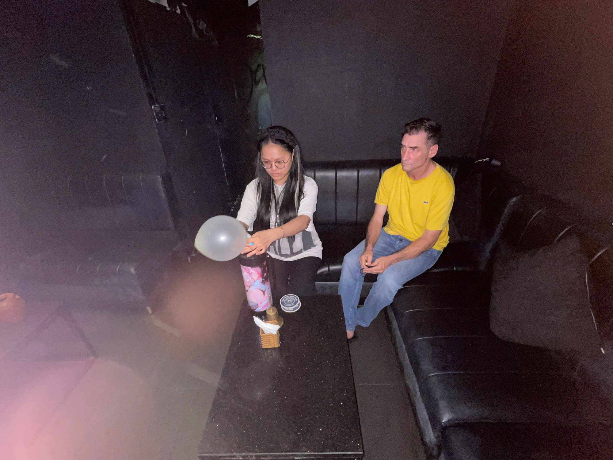 Bắt nữ giám đốc cơ sở kinh doanh VIBE ở TPHCM- Ảnh 3. Bắt nữ giám đốc cơ sở kinh doanh VIBE ở TPHCM- Ảnh 3.