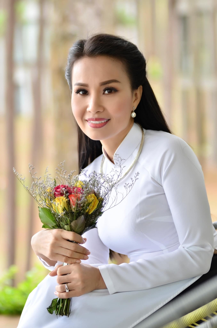 5 người đẹp dân ca người miền Tây nào cũng biết: Kiều nữ nhan sắc không đối thủ- Ảnh 9.