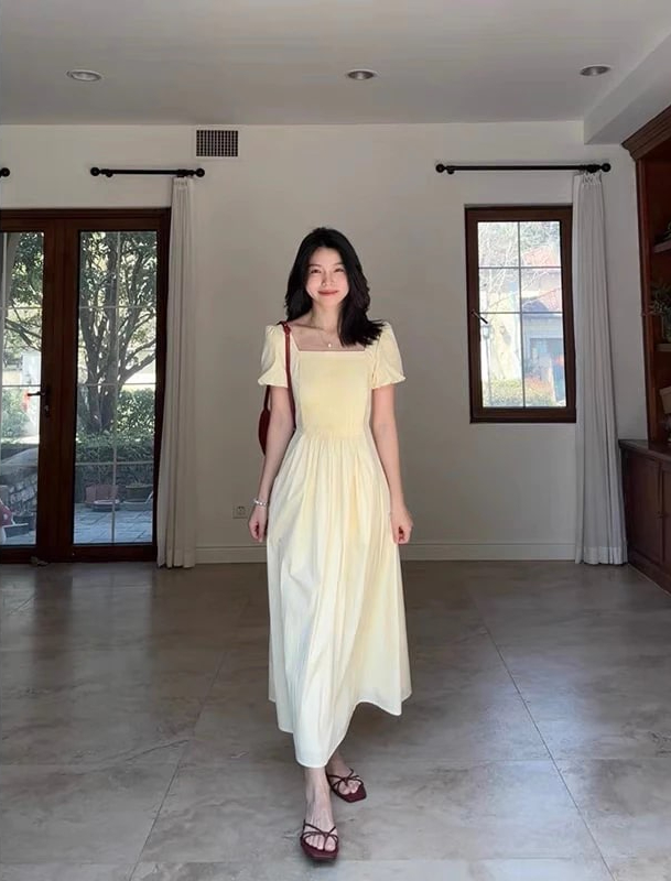 7 mẫu váy trong trẻo như tình đầu, chuẩn vibe 