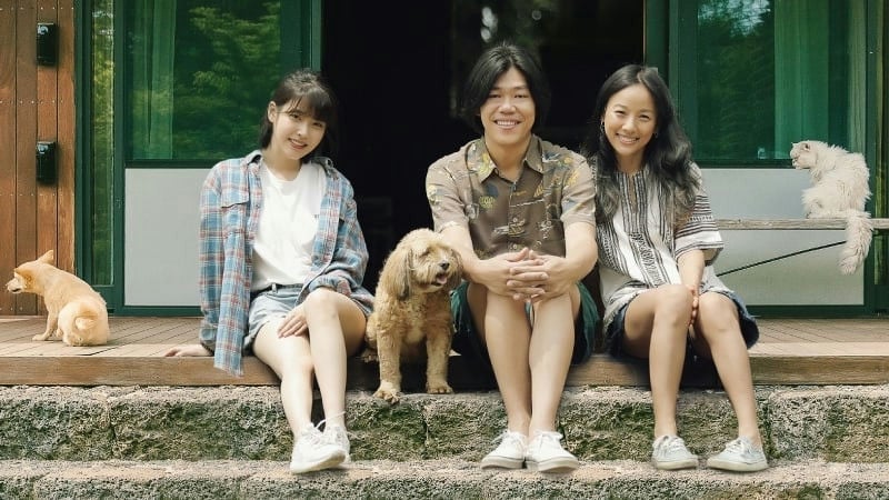 IU - Lee Hyori cắt đứt quan hệ, từ chị em “ruột thịt” thành “ruột thừa”?- Ảnh 2. IU - Lee Hyori cắt đứt quan hệ, từ chị em “ruột thịt” thành “ruột thừa”?- Ảnh 2.