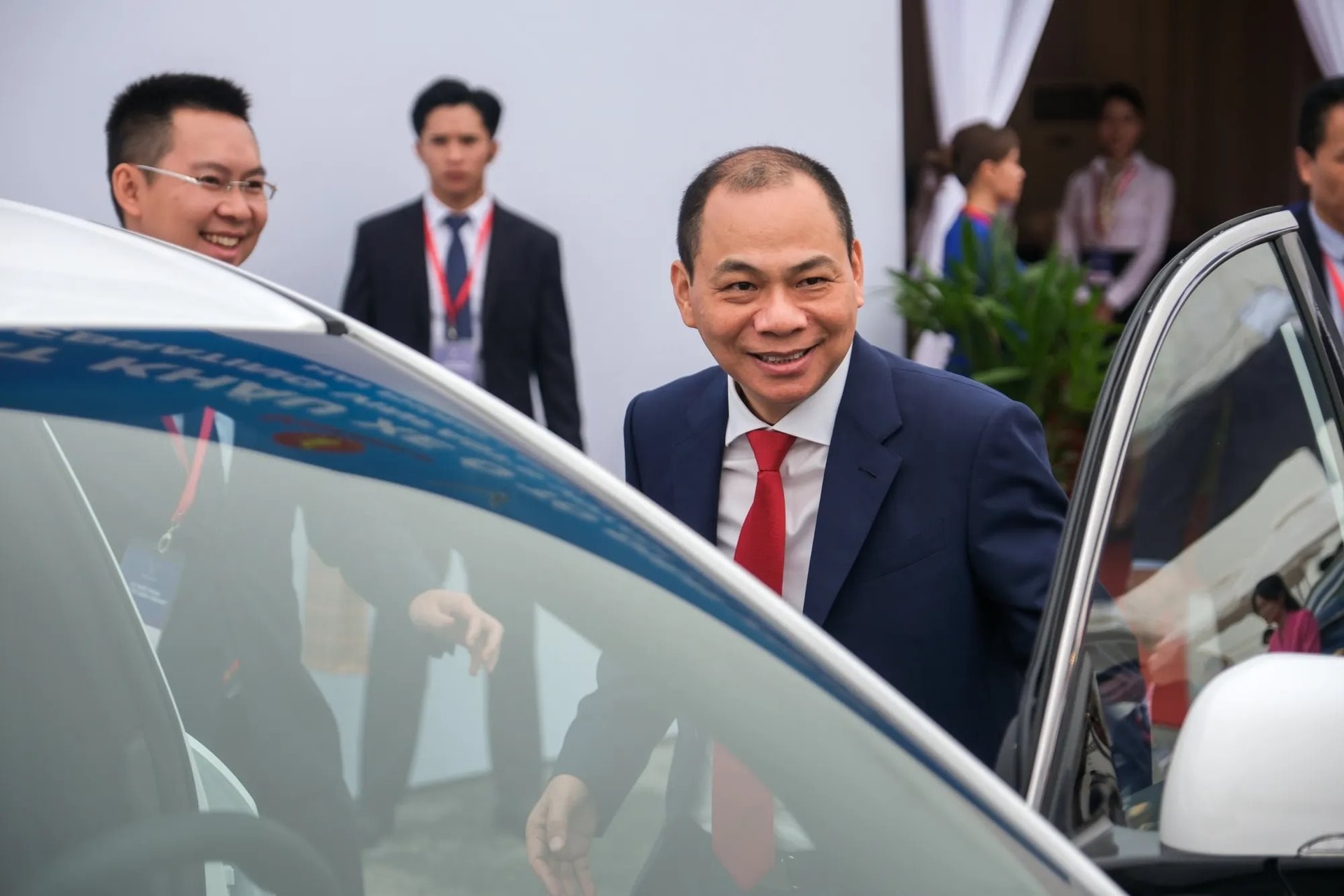 Vingroup của ông Phạm Nhật Vượng đang có lượng tiền nhiều chưa từng thấy: Tiền nhiều như núi là có thật!- Ảnh 1.