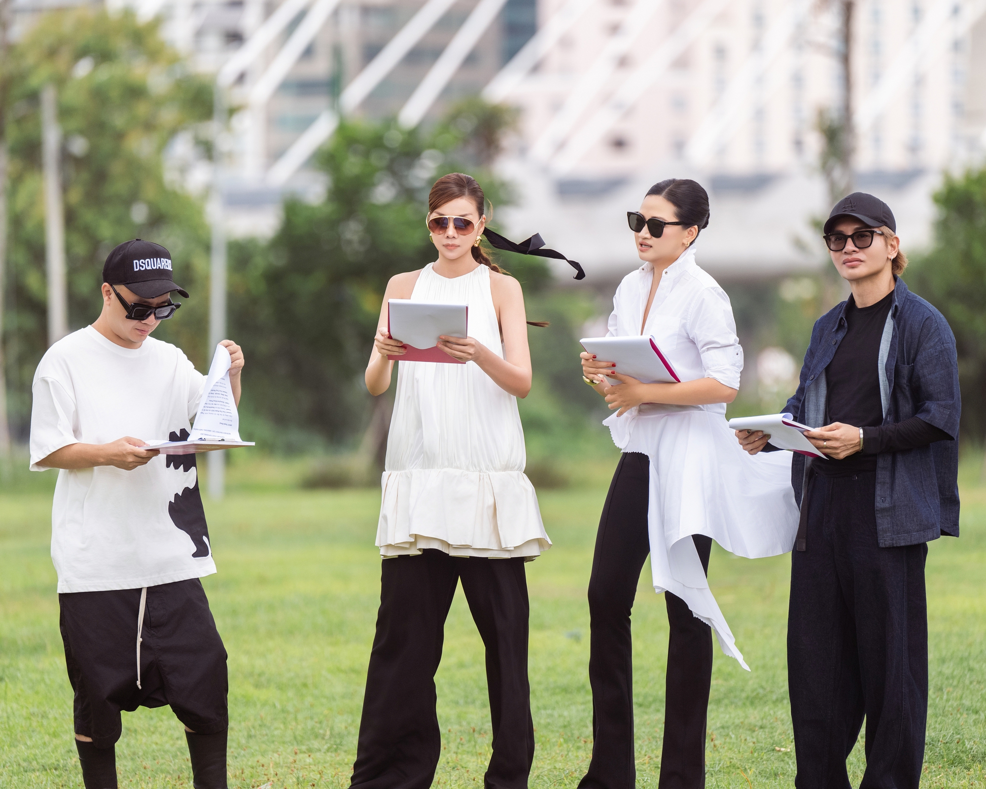 Nàng Mơ bị đuổi khỏi set quay ngay tập 1 Vietnam's Next Top Model: 