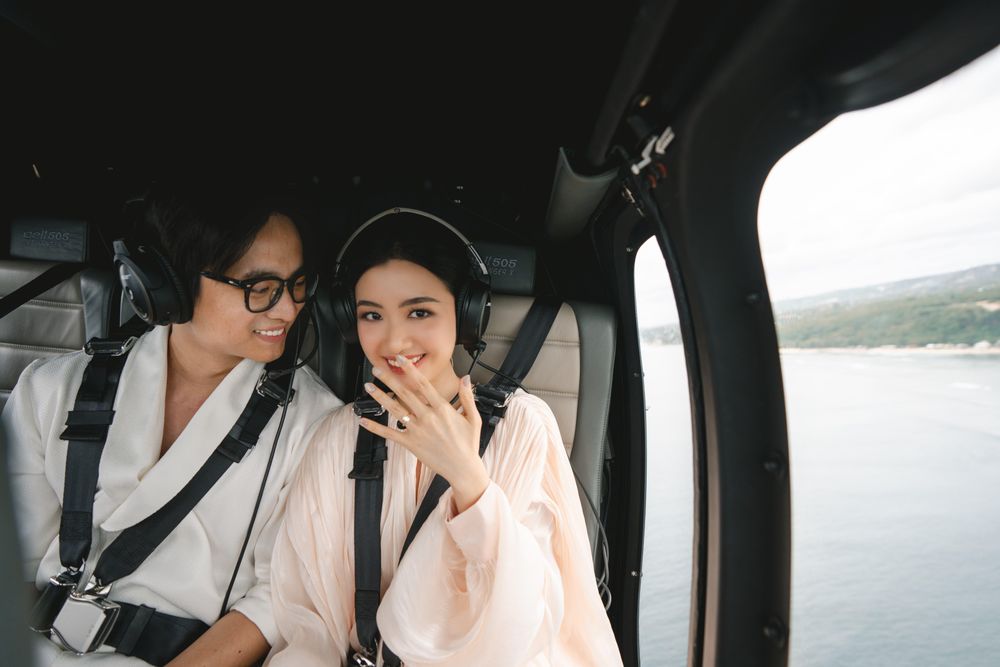 Cầu hôn bằng trực thăng ở Bali gây sốt mạng: Đầu tư cả nghìn đô, nam nữ chính đẹp như phim ngôn tình là ai?- Ảnh 1.