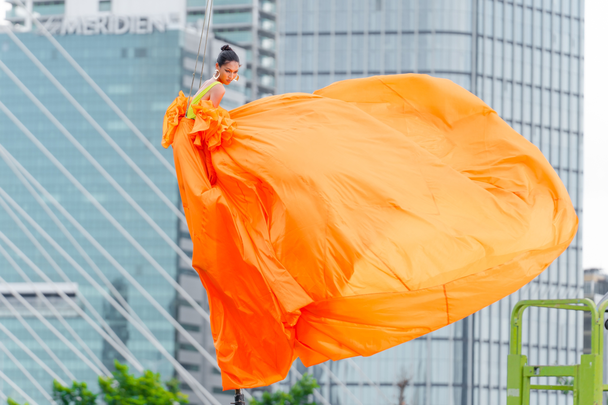 Nàng Mơ bị đuổi khỏi set quay ngay tập 1 Vietnam's Next Top Model: 