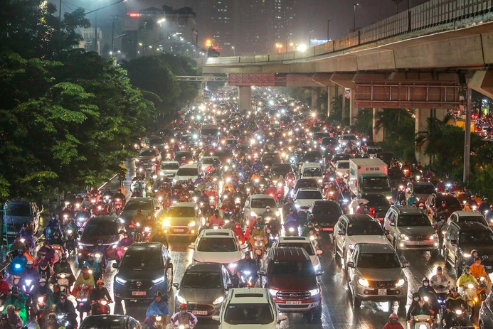 Thông tin chính thức về "nơi đầu tiên ở Hà Nội cấm xe xăng trước khi nhân rộng"- Ảnh 1.