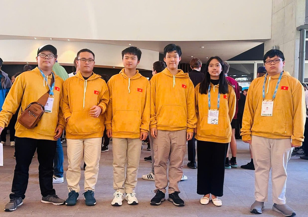 23 huy chương, 5 đội tuyển và 1 Việt Nam: Mùa Olympic 2025 không thể rực rỡ hơn!- Ảnh 1.